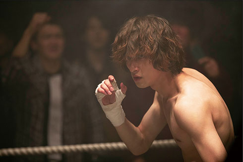 横浜流星 キックボクシング きみの瞳が問いかけている