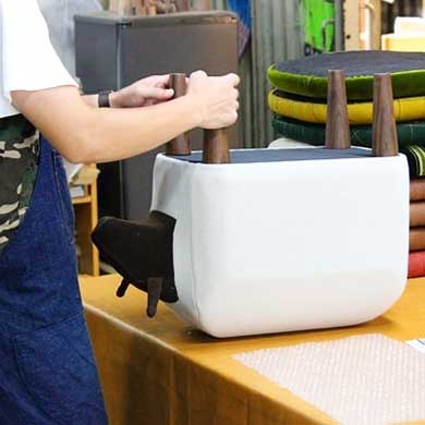 背中に乗りたい 動物 スツール 椅子 大阪富田林 家具工場 ゾウ 犬 馬 かわいい