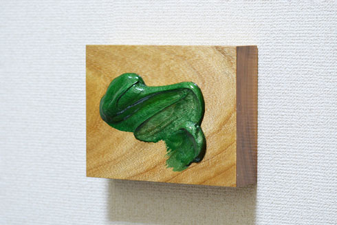 木彫りの絵の具