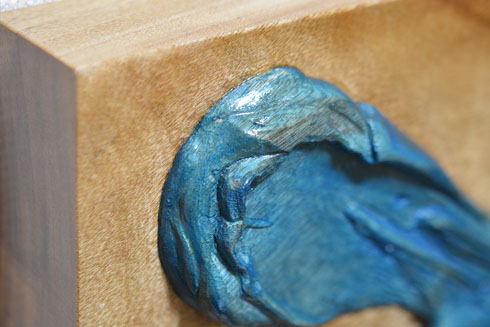 木彫りの絵の具