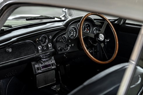 アストンマーティン「DB5」