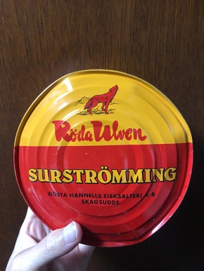 シュールストレミングの非正規輸入品