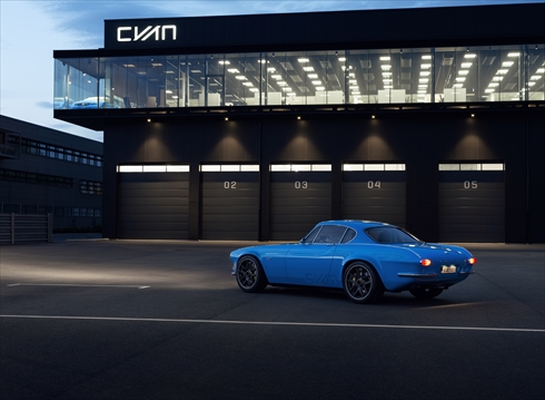 シアンレーシング「ボルボ P1800 シアン」