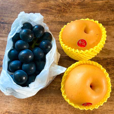 果物屋 オヤジ 半分買う 秋 旬 くだもの ブドウ 梨 漫画