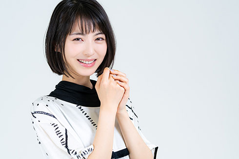 浜辺美波 私たちはどうかしている