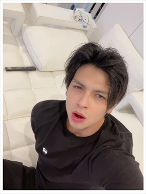 川崎希 アレクサンダー 夫婦 浮気 ブログ