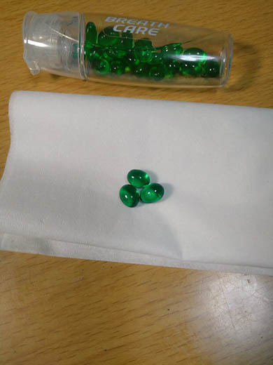 ブレスケア ガラス とんぼ玉