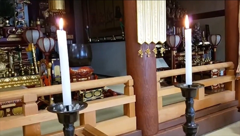 ろうそく 消し方 僧侶