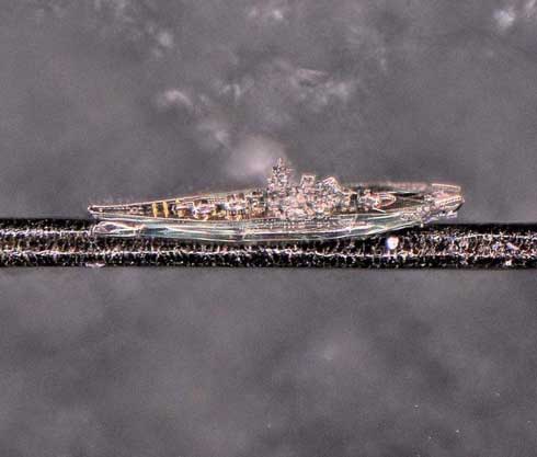ナノ3Dプリンタ 印刷 極小 戦艦大和 髪の毛 小さい 見えない