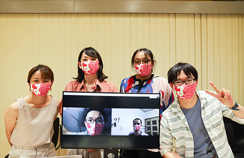 1枚から注文OK！　ラクスルがオリジナルデザインの抗菌仕様マスクを取扱開始