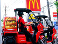 宅配はEVで　マクドナルドが「電動三輪バイク」本格導入を決定、配達向けに年内320台配備