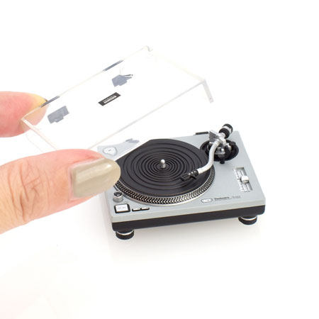 Technics」の名機がミニチュアに 「SL-1200MK2」などのアナログ