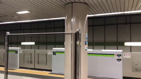 地下鉄 鏡 光学迷彩