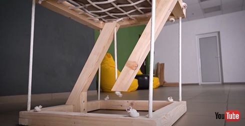 ひょっとして無重力？　宙に浮いているように見えるテンセグリティ構造の椅子がすごい