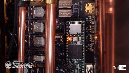 海外 YouTuber 制作 ライトセーバー 再現 the Hacksmith