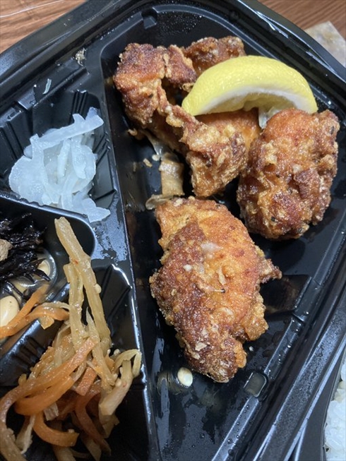 大戸屋 唐揚げ 異物混入