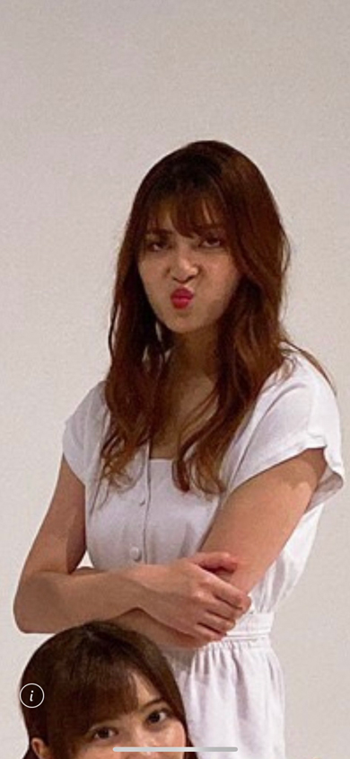 アンジェラ芽衣 カレンダー 変顔