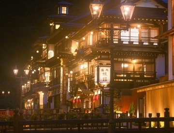 銀山温泉 絶景写真