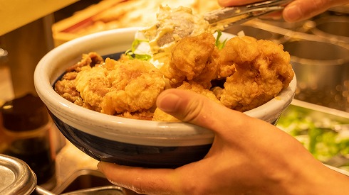 漢気！牛肉タル鶏天ぶっかけうどん