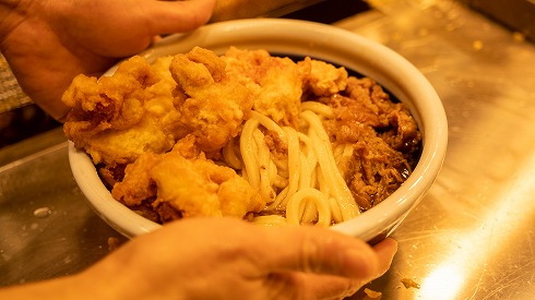 漢気！牛肉タル鶏天ぶっかけうどん