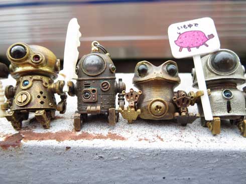 ハンドメイド ミニロボット 金属製 みにろぼ 可動 LED ライト かわいい デザフェス