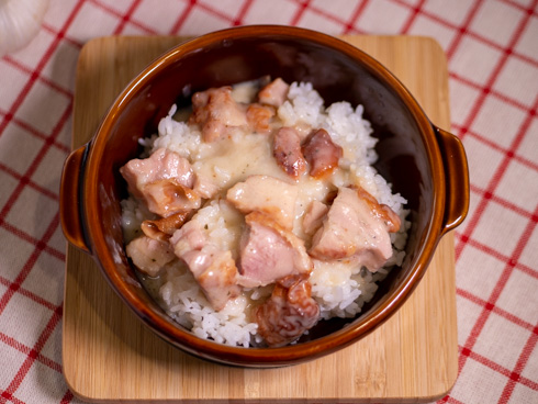 「ごはんにちょいかけ！シュクメルリ」を上から撮影