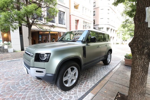 赤緑合戦 ランドローバー ディフェンダー110