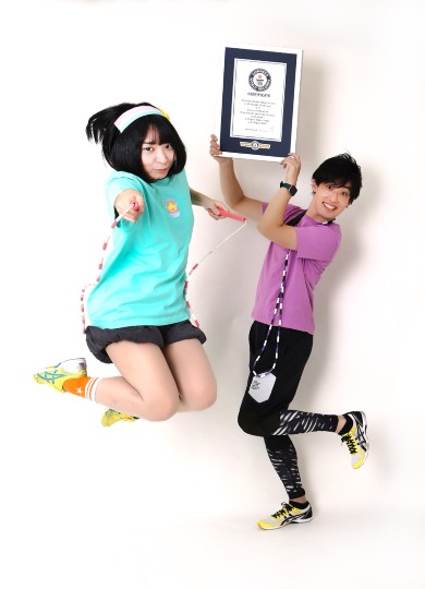 にゃんこスター アンゴラ村長 スーパー3助 生山ヒジキ なわとび ギネス