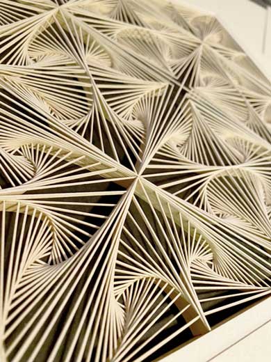 輿石孝志 紙を重ねた 彫刻 切り絵 作品 幾何学 アート