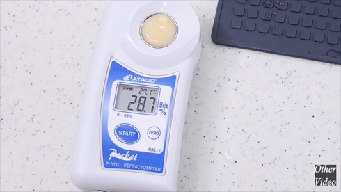 圧倒的不審者の極み 包丁