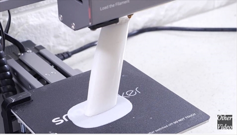 圧倒的不審者の極み 包丁