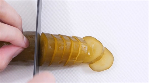 圧倒的不審者の極み 包丁