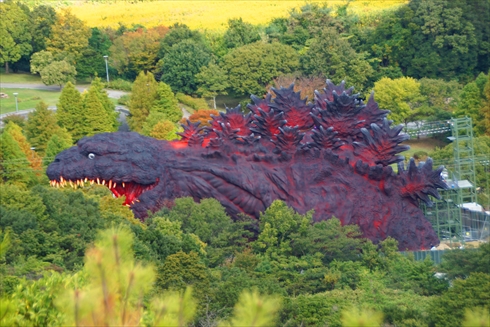 ゴジラ 淡路島 ニジゲンノモリ