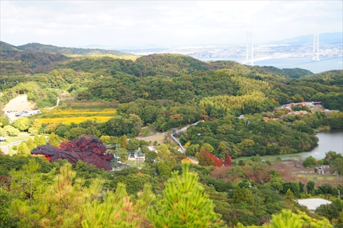 ゴジラ 淡路島 ニジゲンノモリ