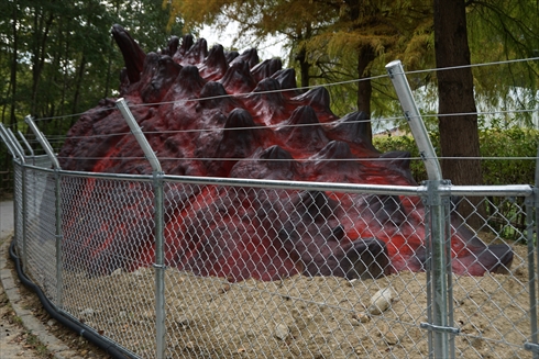 ゴジラ 淡路島 ニジゲンノモリ