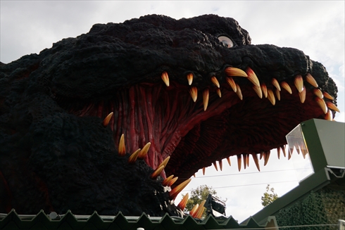 ゴジラ 淡路島 ニジゲンノモリ