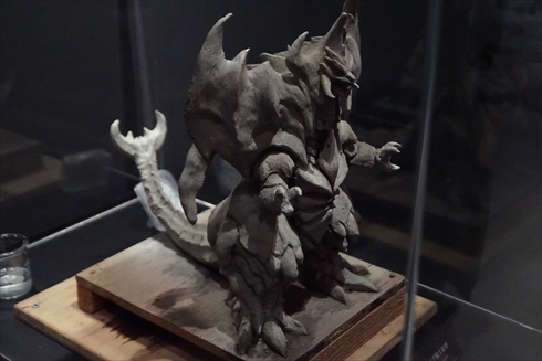 ゴジラ 淡路島 ニジゲンノモリ