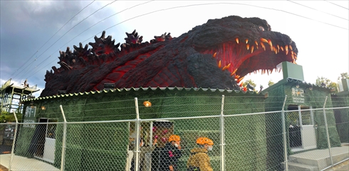 ゴジラ 淡路島 ニジゲンノモリ