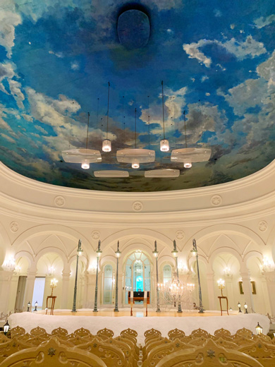 雪の美術館の野外音楽堂