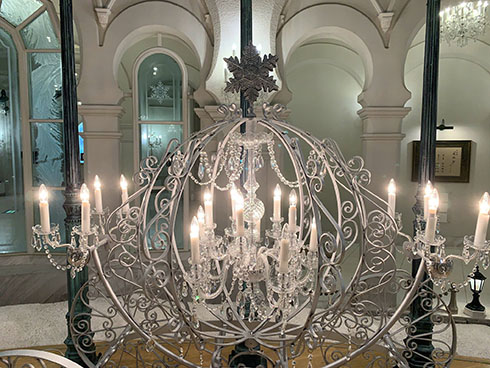 雪の美術館・シャンデリア