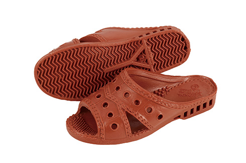 指先にのる「ベンサン」　便所サンダルを再現したミニチュアガチャが登場