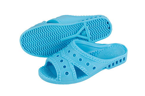 指先にのる「ベンサン」　便所サンダルを再現したミニチュアガチャが登場