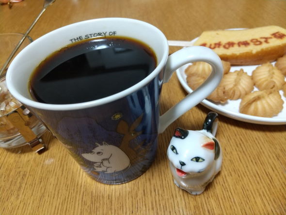 猫 ミルク差し コーヒー オエー