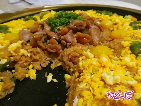 渋谷駅前 青ガエル 大館 秋田犬 鶏めし