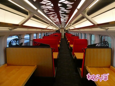 渋谷駅前 青ガエル 大館 秋田犬 鶏めし