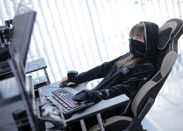 ダメ着 着る毛布 ゲーミング ビーズ 4G 2020