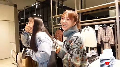 新山千春 コーデ もあ