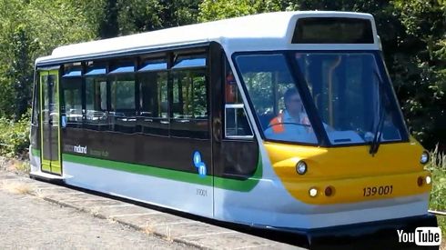 鉄道 海外 YouTube イギリス ディーゼルカー バス