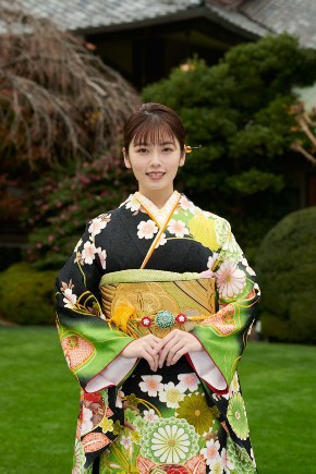 小芝風花 吉本実憂 本田望結 尾碕真花 井頭愛海 井本彩花 宮本茉由 本田紗来 高橋ひかる オスカープロモーション 晴れ着