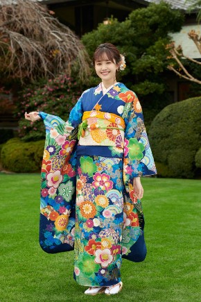 小芝風花 吉本実憂 本田望結 尾碕真花 井頭愛海 井本彩花 宮本茉由 本田紗来 高橋ひかる オスカープロモーション 晴れ着